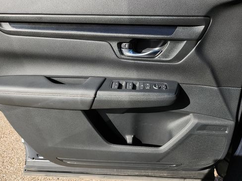 Used 2025 Honda CR-V Sport image 14