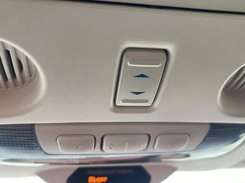 Used 2021 Ford EcoSport SE w/ SE Convenience Package image 25