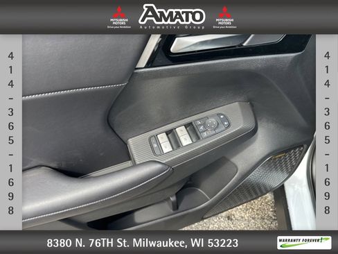 New 2025 Mitsubishi Outlander SE image 23