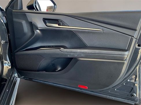 Used 2025 Toyota Camry SE image 25