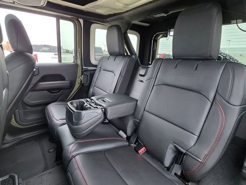 New 2026 Jeep Wrangler Unlimited Rubicon AWD/4WD image 17