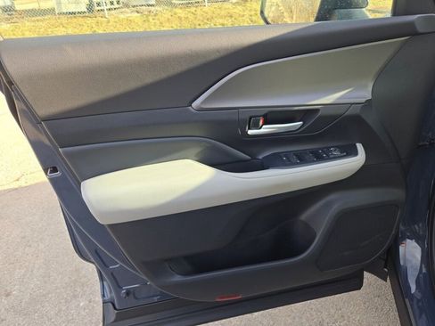 Used 2024 Toyota Grand Highlander XLE image 18