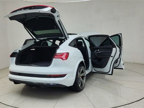 Used 2023 Audi e-tron S Prestige w/ Prestige Package image 74