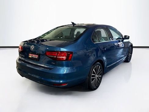 Used 2017 Volkswagen Jetta SEL image 6