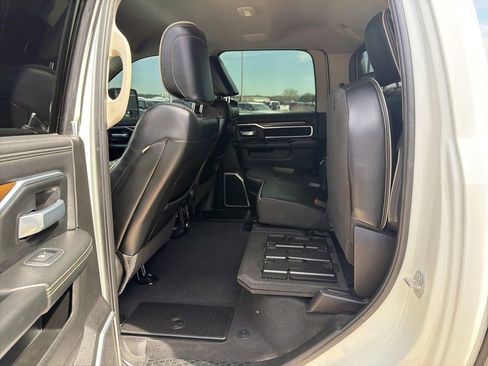 Used 2024 RAM 2500 Laramie AWD/4WD image 18