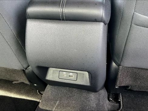 Used 2024 Nissan Altima 2.5 SV FWD image 24