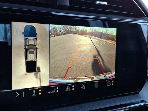 Certified 2023 GMC Sierra 1500 AT4 w/ AT4 Premium Package image 20