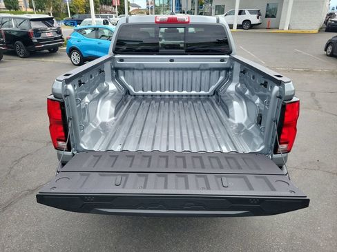 New 2026 Chevrolet Colorado LT image 18