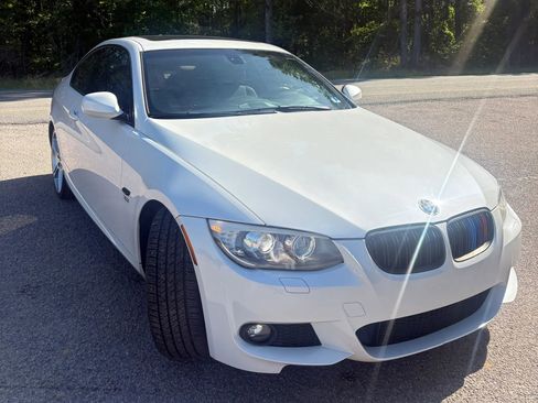 Used 2013 BMW 335i xDrive Coupe AWD/4WD image 6