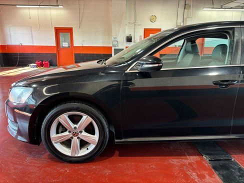 Used 2012 Volkswagen Passat 2.5 SE image 11