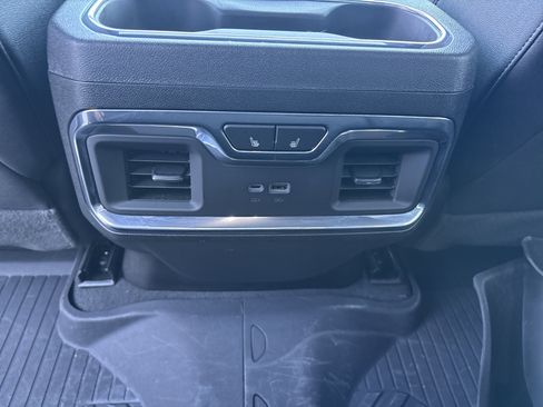 Used 2024 Chevrolet Silverado 3500 High Country w/ Technology Package image 26