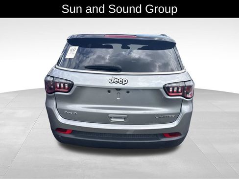 Used 2022 Jeep Compass Limited w/ Sun and Sound Group AWD/4WD image 4