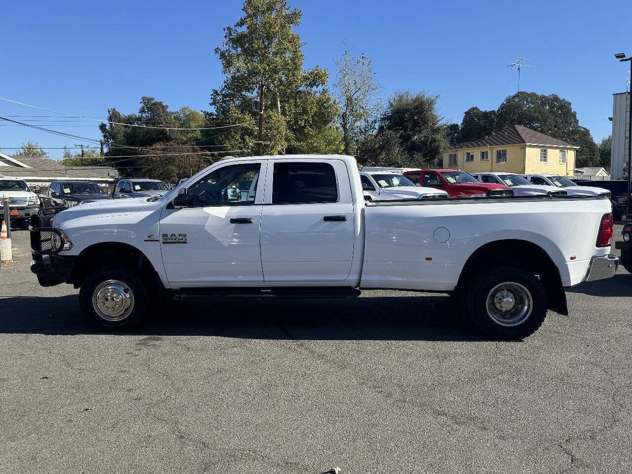 Used 2015 RAM 3500 Tradesman w/ Chrome Appearance Group AWD/4WD image 4