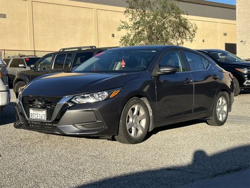 Certified 2020 Nissan Sentra S image 2