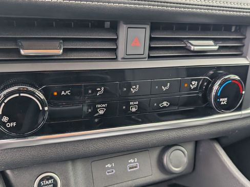 Used 2021 Nissan Rogue S image 35