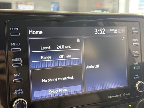 Used 2021 Toyota Highlander XLE AWD/4WD image 18