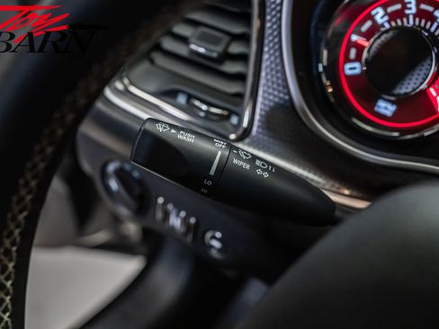 Used 2016 Dodge Challenger SRT Hellcat image 32