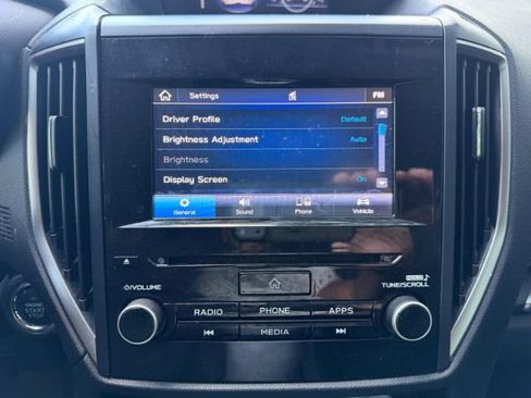 Used 2020 Subaru Forester Premium AWD/4WD image 15