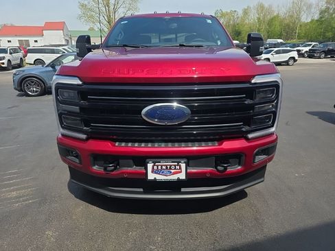 New 2025 Ford F250 Platinum AWD/4WD image 4