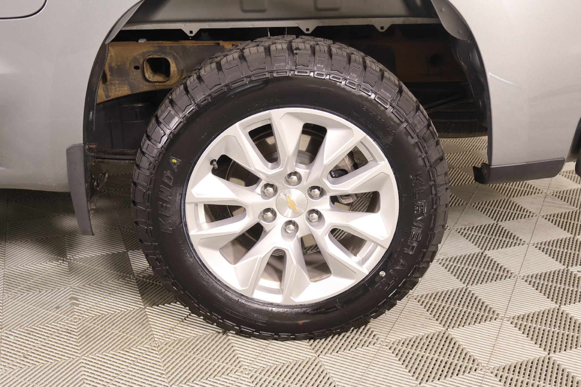 Used 2025 Chevrolet Silverado 1500 Custom AWD/4WD image 17