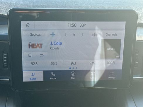 Used 2021 Ford Explorer XLT w/ Equipment Group 202A image 12