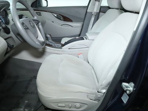Used 2011 Buick LaCrosse CX image 23