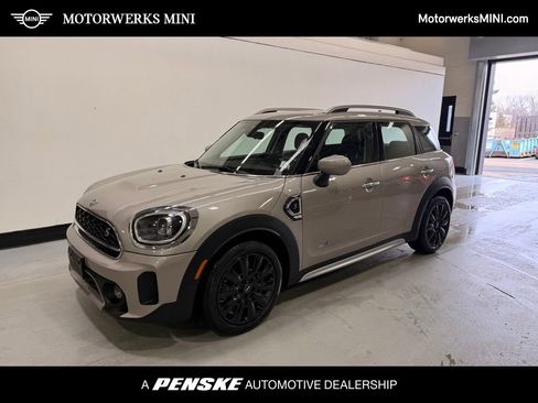Used 2023 MINI Cooper Countryman S image 1