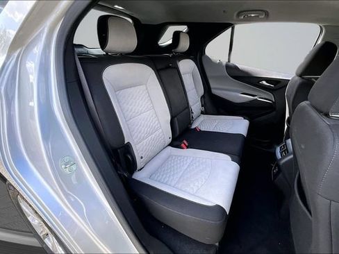 Used 2020 Chevrolet Equinox LS w/ LS Convenience Package FWD image 23