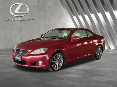 Used 2014 Lexus IS 250C w/ Navigation System Package RWD image 3