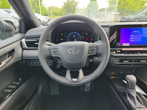 New 2026 Toyota Camry SE FWD image 8