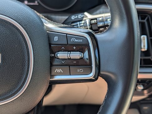 Certified 2023 Kia Sorento S AWD/4WD image 30