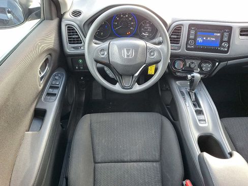 Used 2016 Honda HR-V LX image 11