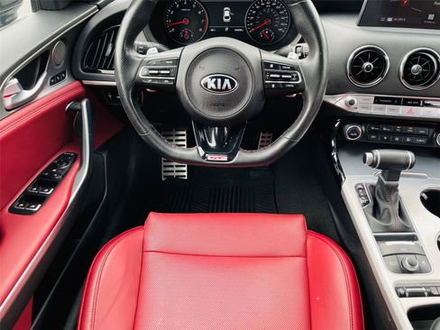 Used 2021 Kia Stinger GT1 RWD image 24