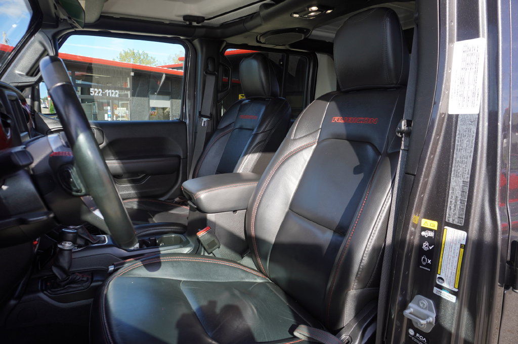 Used 2021 Jeep Gladiator Rubicon w/ Trailer Tow Package AWD/4WD image 23