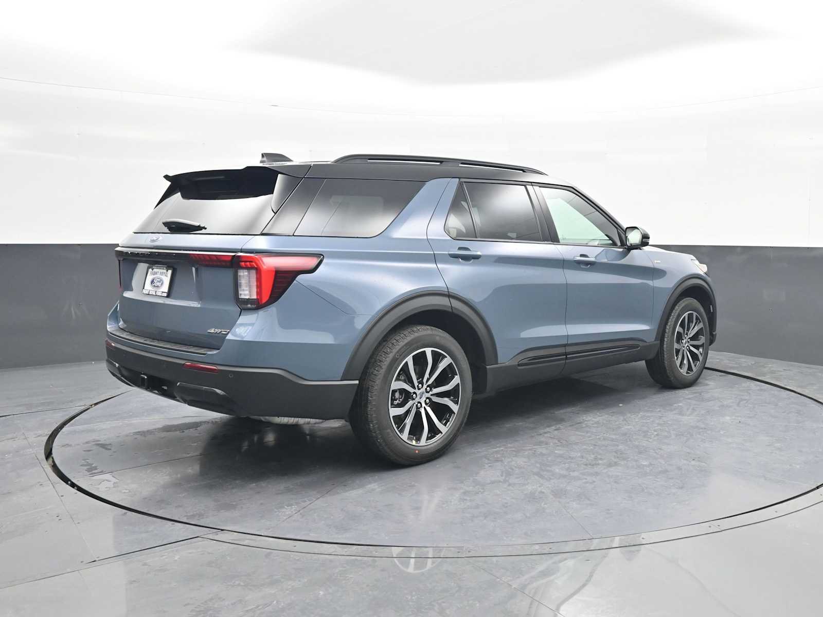 New 2026 Ford Explorer ST-Line AWD/4WD image 8