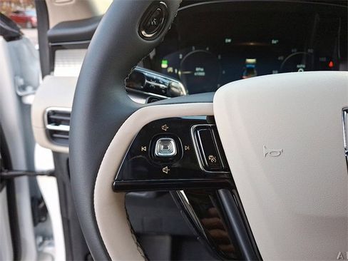 New 2026 Lincoln Corsair Premiere AWD/4WD image 9