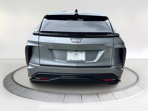 New 2026 Cadillac Lyriq V image 4
