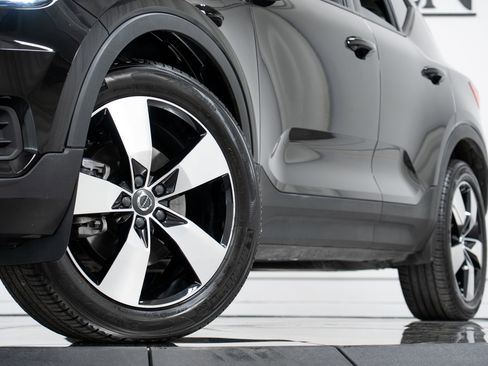 Used 2020 Volvo XC40 T5 Momentum AWD/4WD image 27