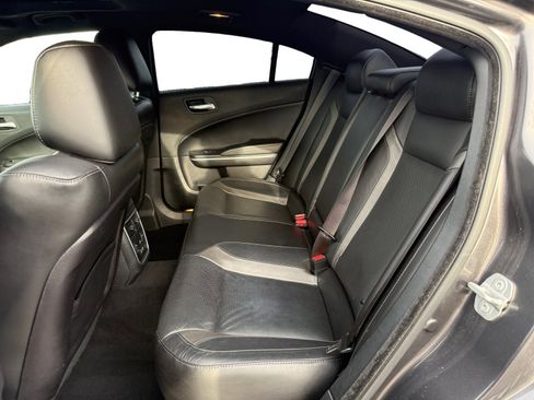 Used 2022 Dodge Charger SXT w/ Leather Interior Group image 16