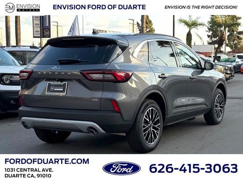 New 2025 Ford Escape SE image 7