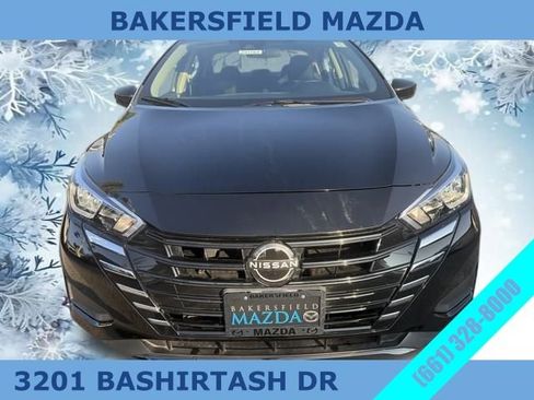 Used 2023 Nissan Versa SV image 8