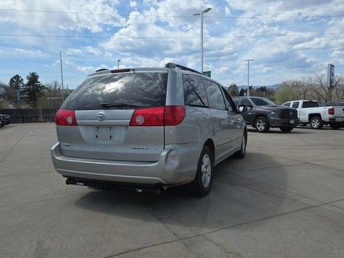 Used 2007 Toyota Sienna LE image 5