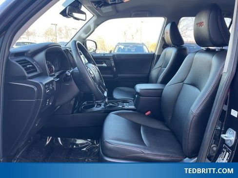 Used 2021 Toyota 4Runner TRD Off-Road Premium image 23