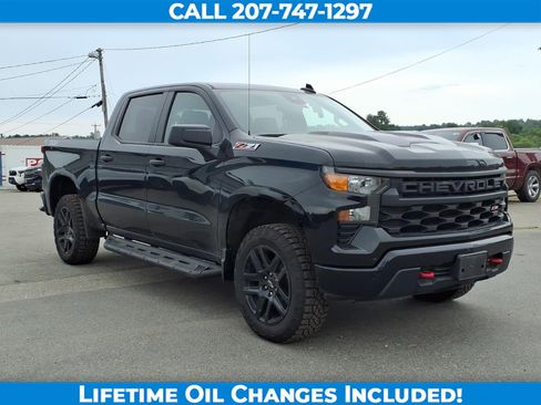 Used 2022 Chevrolet Silverado 1500 Custom Trail Boss AWD/4WD image 3