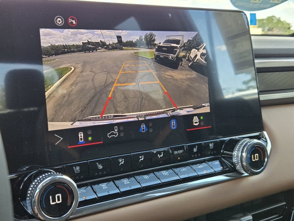 New 2026 GMC Canyon AT4 w/ Technology Plus Package AWD/4WD image 11