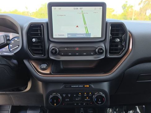 Used 2024 Ford Bronco Sport Outer Banks w/ Tech Package AWD/4WD image 23