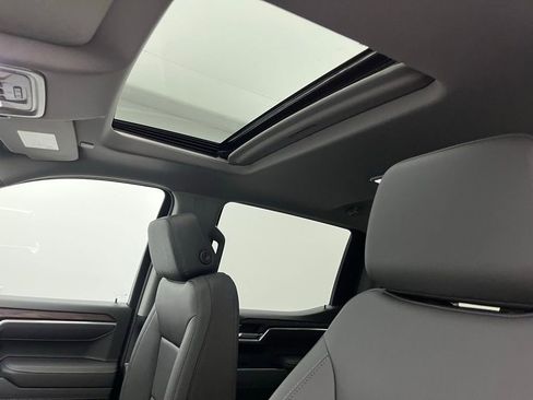 New 2026 GMC Sierra 1500 SLT w/ SLT Premium Package image 8