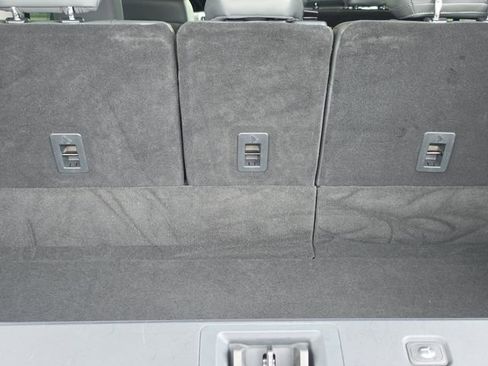 Used 2025 Ford Expedition Active image 6