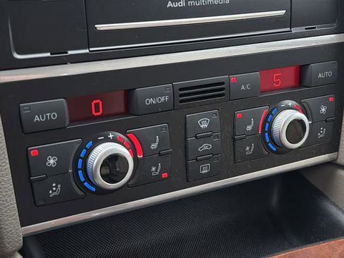 Used 2015 Audi Q7 3.0T S line Prestige AWD/4WD image 30