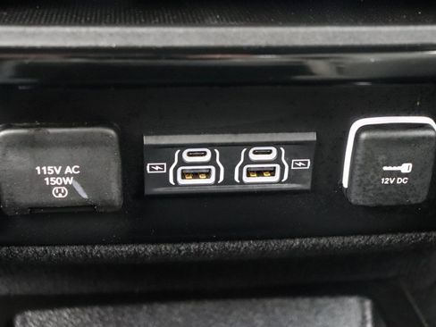 Used 2025 Jeep Wagoneer Series II AWD/4WD image 25